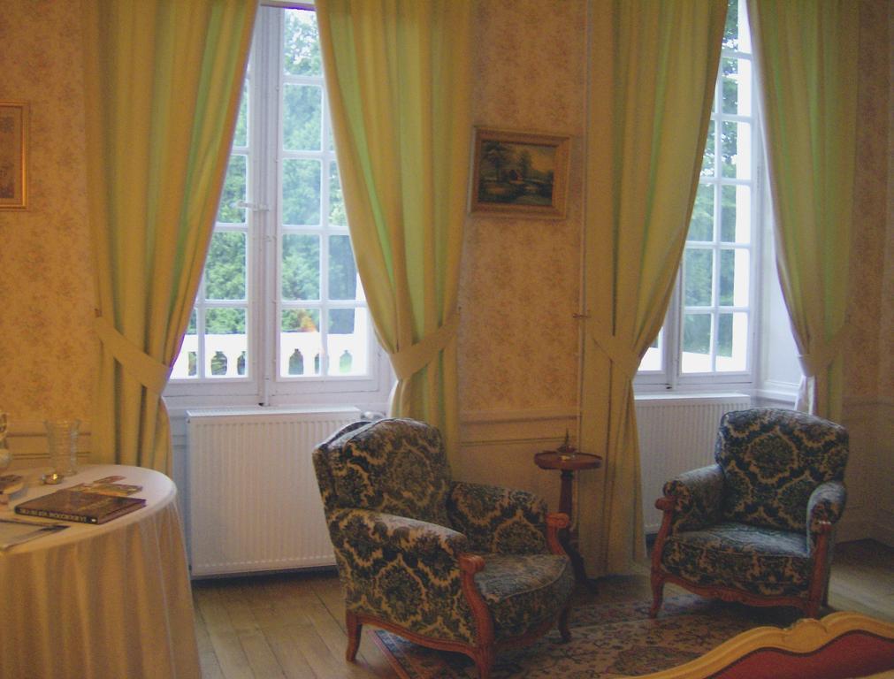 Le Chateau De Prauthoy Δωμάτιο φωτογραφία