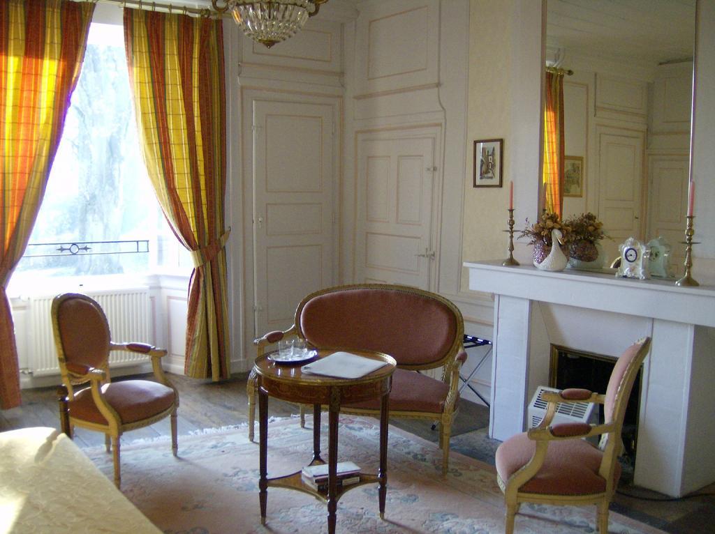 Le Chateau De Prauthoy Δωμάτιο φωτογραφία